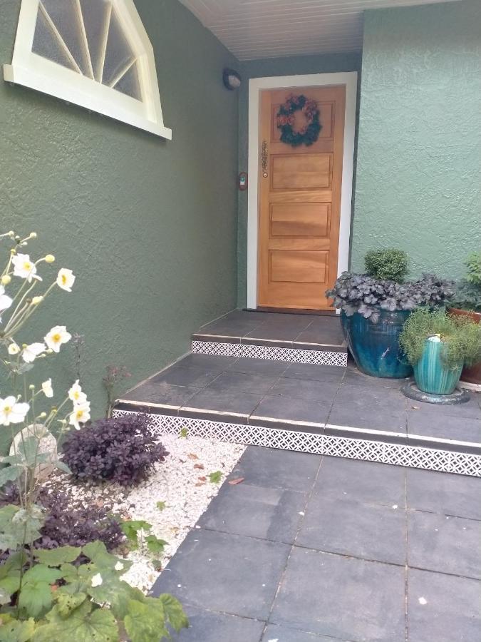 Amberly House Rotorua B&B 외부 사진